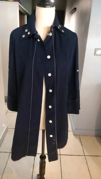 trés joli coupe-vent de la maison margiela