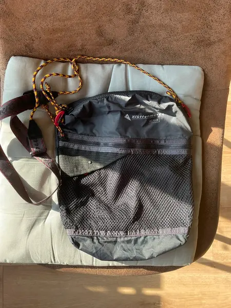 klattermusen algir multislots bag - Raven