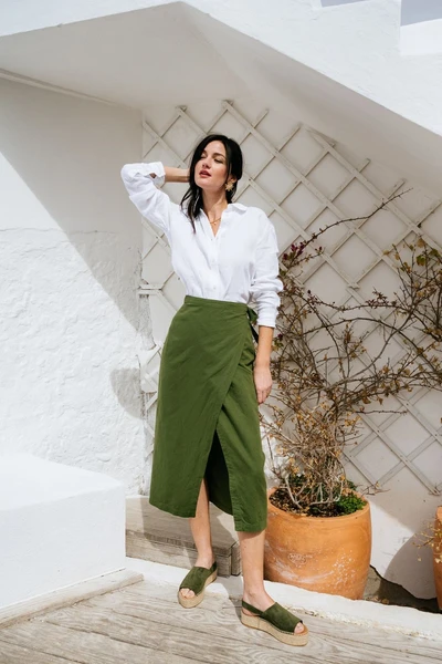 Jupe portefeuille en lin et coton bio | vert "hanna wrap skirt hs - pine green" Kuyichi