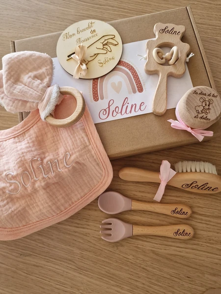 Coffret cadeau de naissance personnalisé
