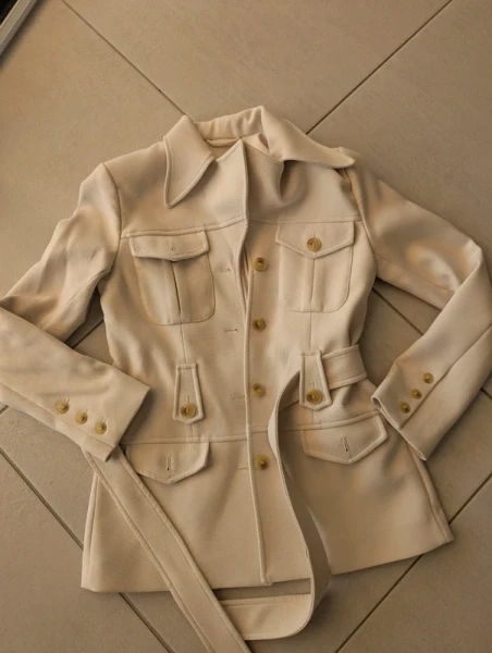 Veste & other stories