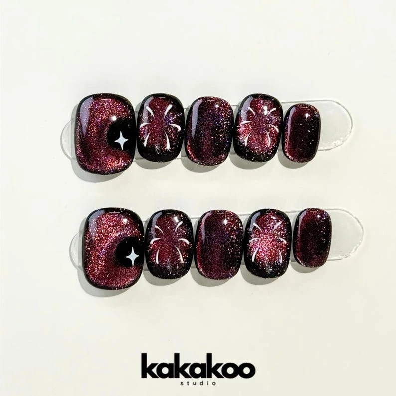 Ongles à presser violets personnalisés : ongles courts en gel faits main