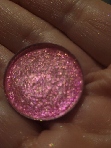 Allure Pressed Multichrome Eyeshadow PRE ORDER