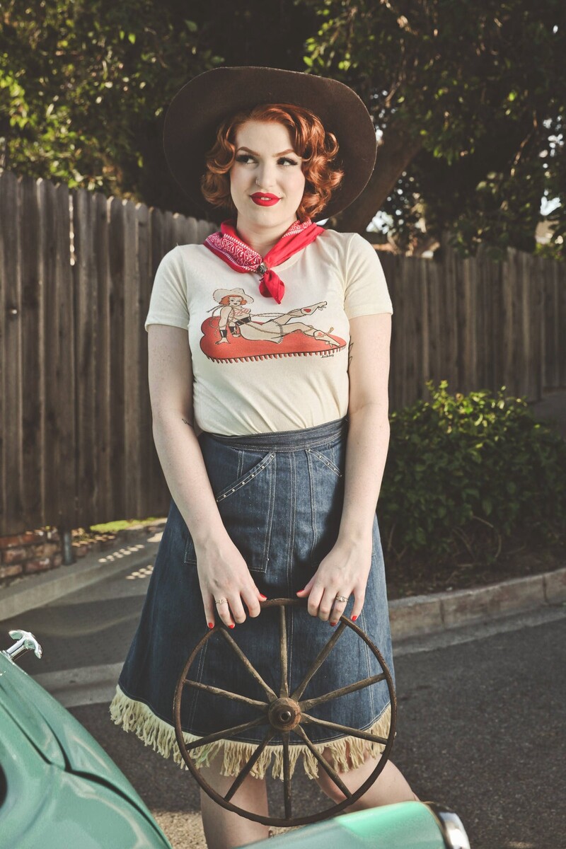 Rope you in! Tee in Ivory