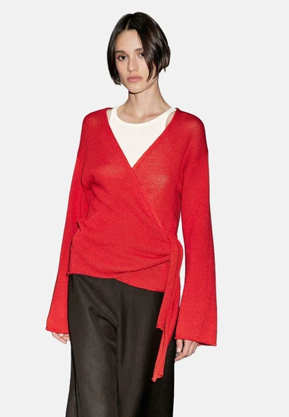 V-NECK WITH BELT DETAIL - Gilet - red