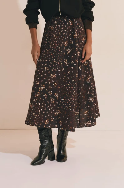 Jupe longue à motifs fleuris