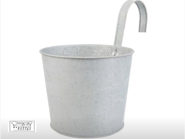 Pots en zinc à accrocher 