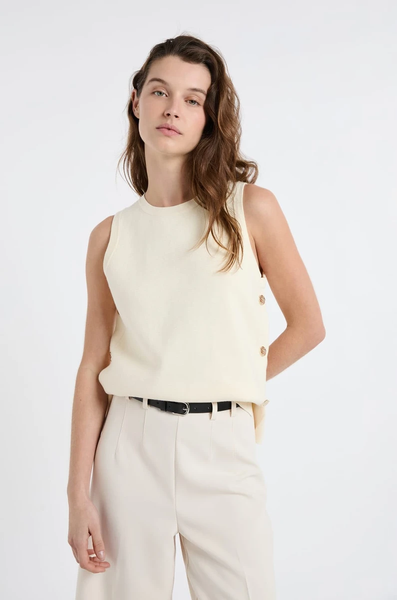 Pull sans manches boutonné