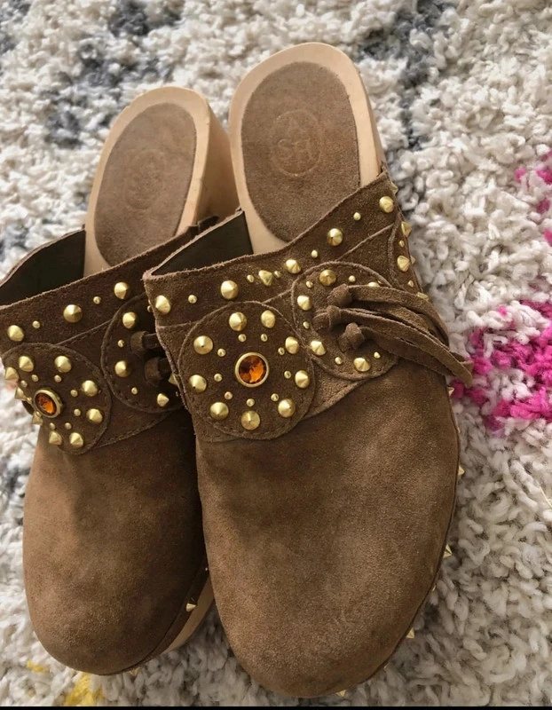 Zoccoli in camoscio(in legno un po pesanti) misura 39,Ash