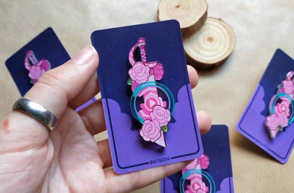 Rose&#39;s sword Steven Universe Holographic Acrylic Charm