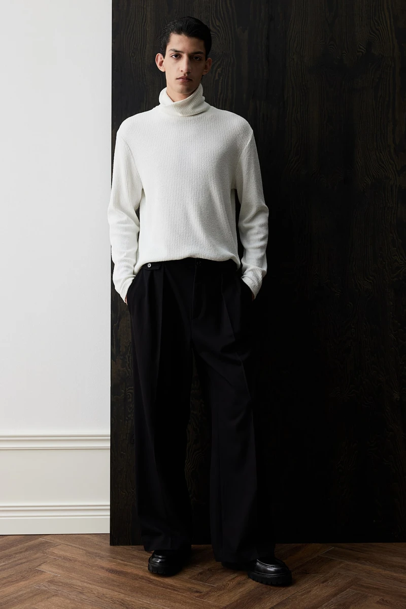 Pull côtelé Regular Fit avec col roulé