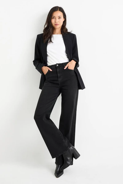 Wide leg jean - high waist
