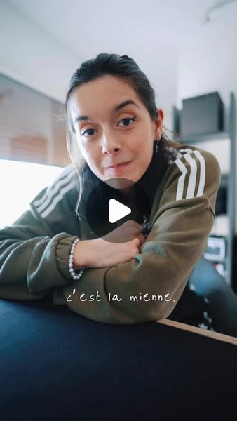 Marie-Elena sur Instagram: "Aidez-vous bien des lignes pour avoir les lettres à la même taille 🙃
Site : calligraphr.com/fr
#astuce #branding #tech #handwriting #font"