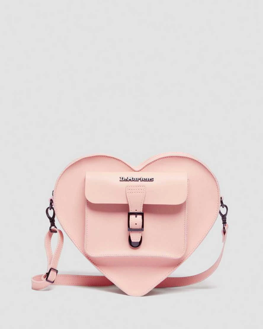 DR MARTENS Sac en cuir en forme de c&oelig;ur&nbsp;