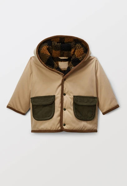 Veste à capuche unie en sherpa