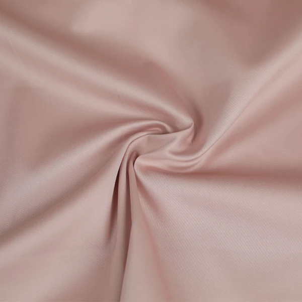 Tissu satin de coton stretch rose poudré | Tissu pour couture d'habits en coton de poids moyen et chic