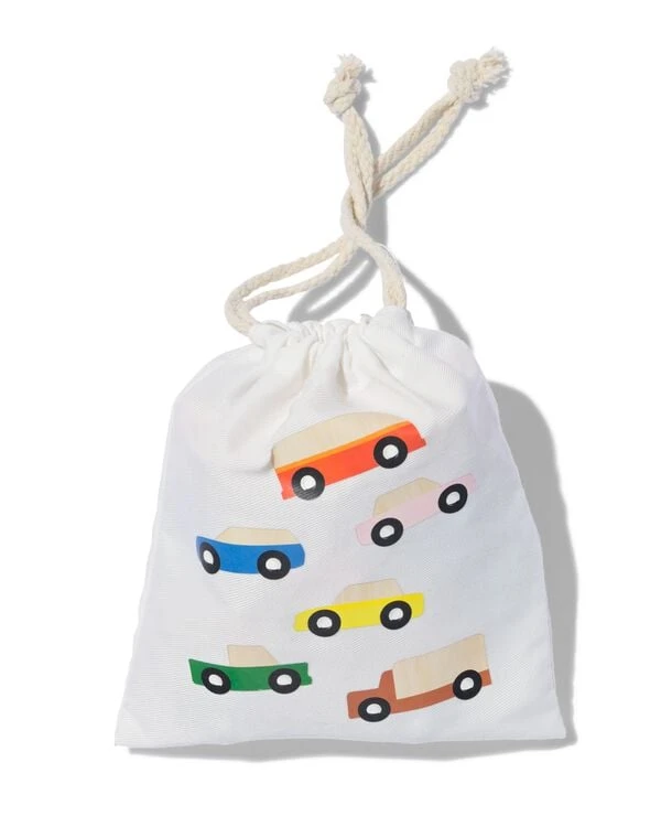 Petites voitures en bois 