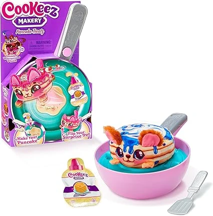 COOKEEZ MAKERY Pancake Treatz, Fais Apparaître Une Peluche Parfumée, Place Le Mélange sur la Poêle et Retourne Le Pancake : Une Peluche Parfumée Interactive Apparaît, Quelle Surprise Vas-Tu Créer