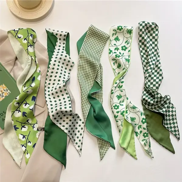 Foulard élégant en soie à pois verts