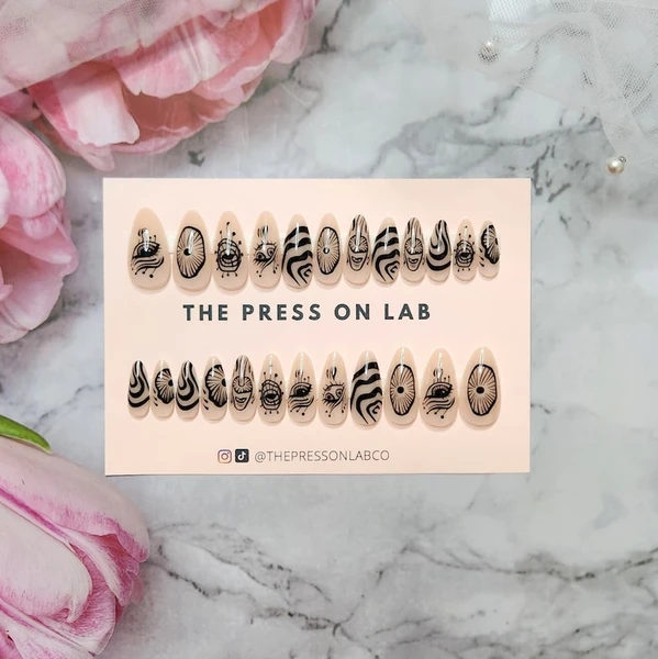 Ongles noirs à presser avec amandes - Ensemble de 24 faux ongles