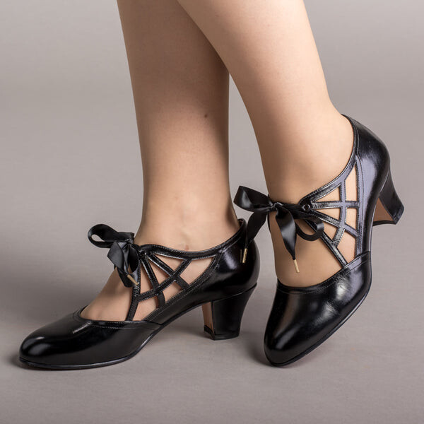 PRE-ORDER Parker Women&#39;s Vintage Spiderweb Pumps (Black)