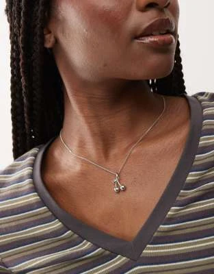 Reclaimed Vintage - Collier chaîne avec petit pendentif cerises - Argenté