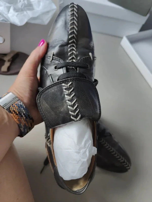 Scarpe stringate nere donna
