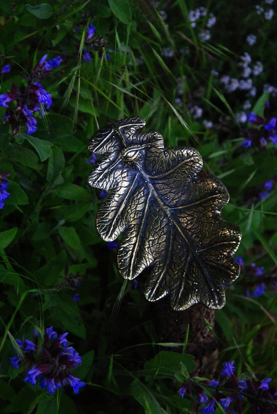 Large offering bowl "The Guardian" oak leaf in solid brass