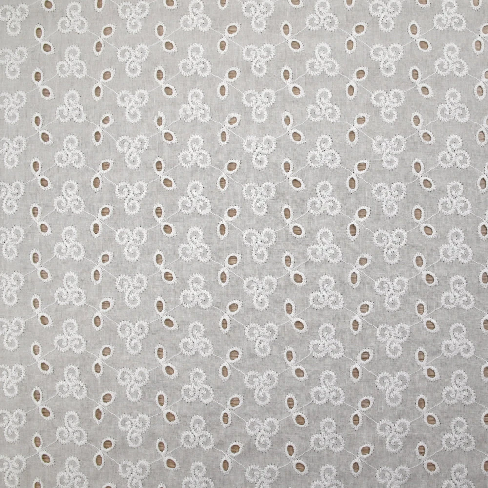 Broderie anglaise Zora blanc cassé