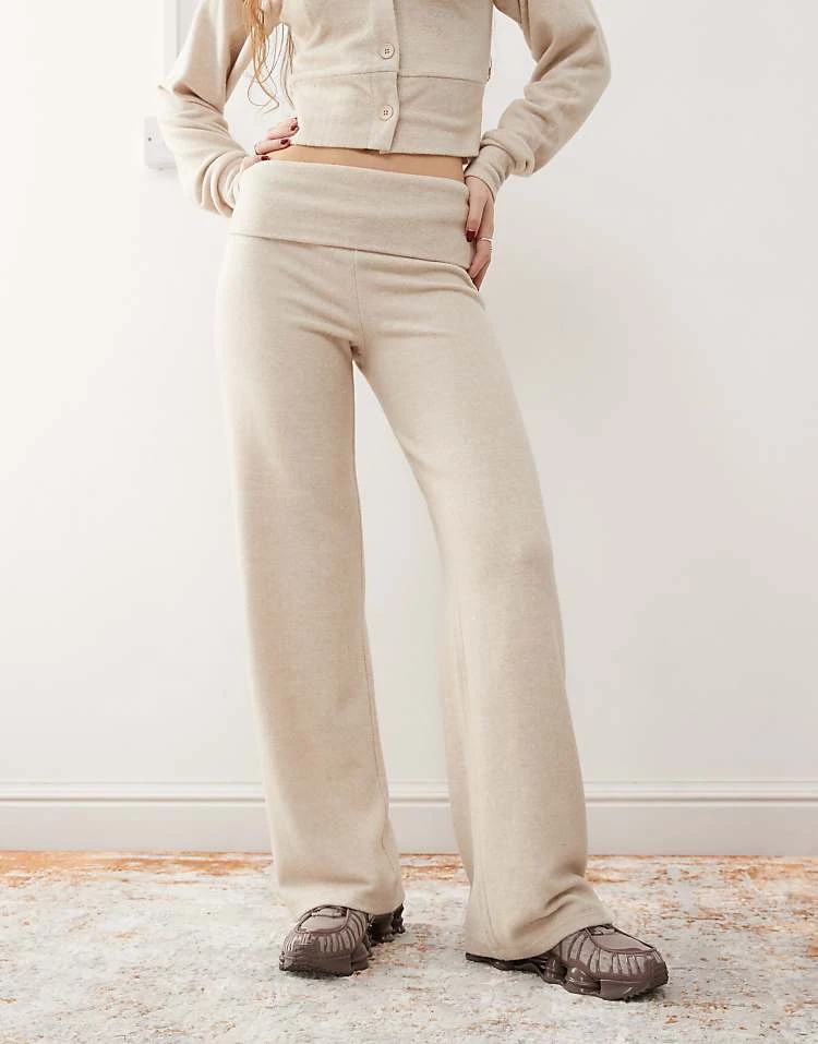 COLLUSION - Legging confortable d'ensemble à revers - Avoine