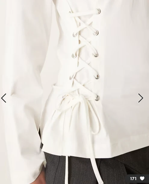 ASOS DESIGN - T-shirt à manches longues lacé sur le côté - Crème