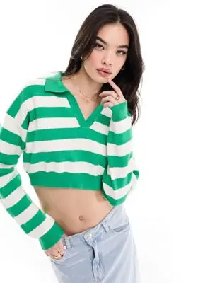 Bershka - Pull rayé à col polo - Vert/blanc