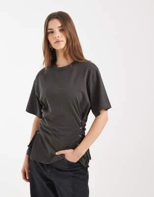 ASOS DESIGN - T-shirt cintré à la taille avec liens noués sur les côtés - Anthracite