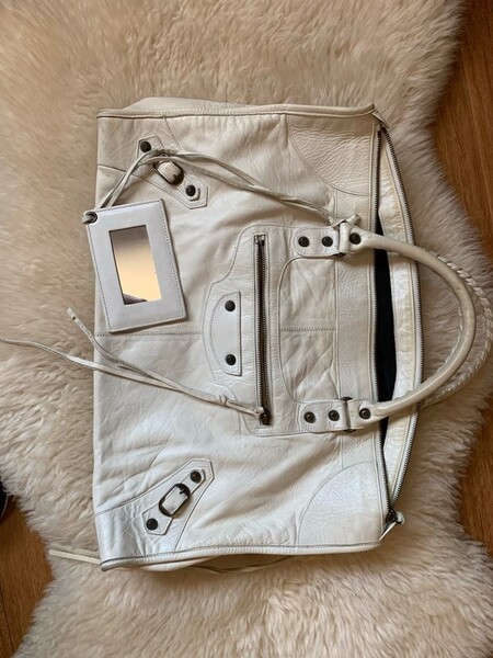Mala branca Balenciaga tamanho grande