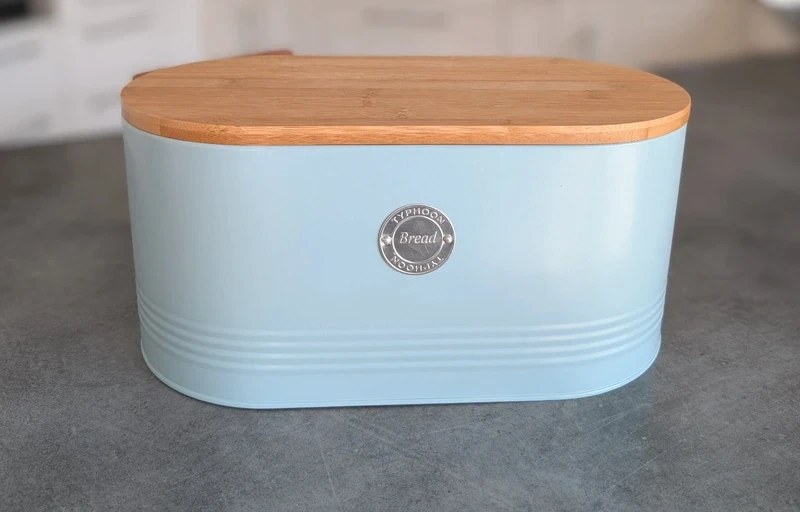 Typhoon boîte vintage