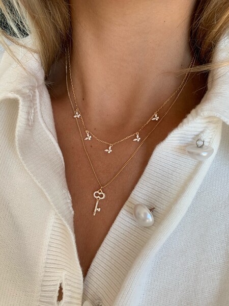 FLY NECKLACE