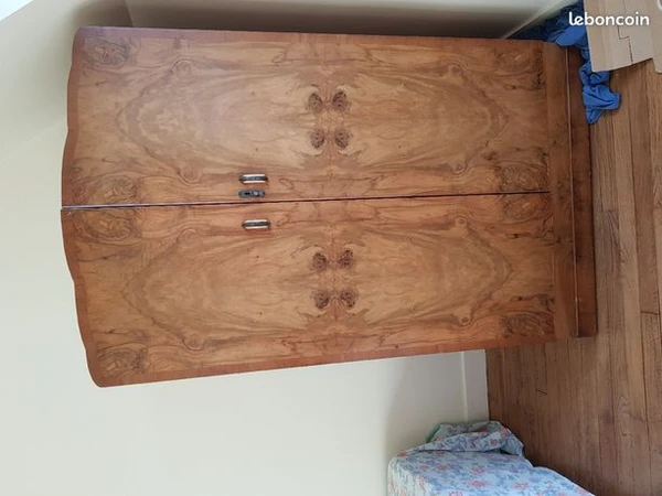 Armoire