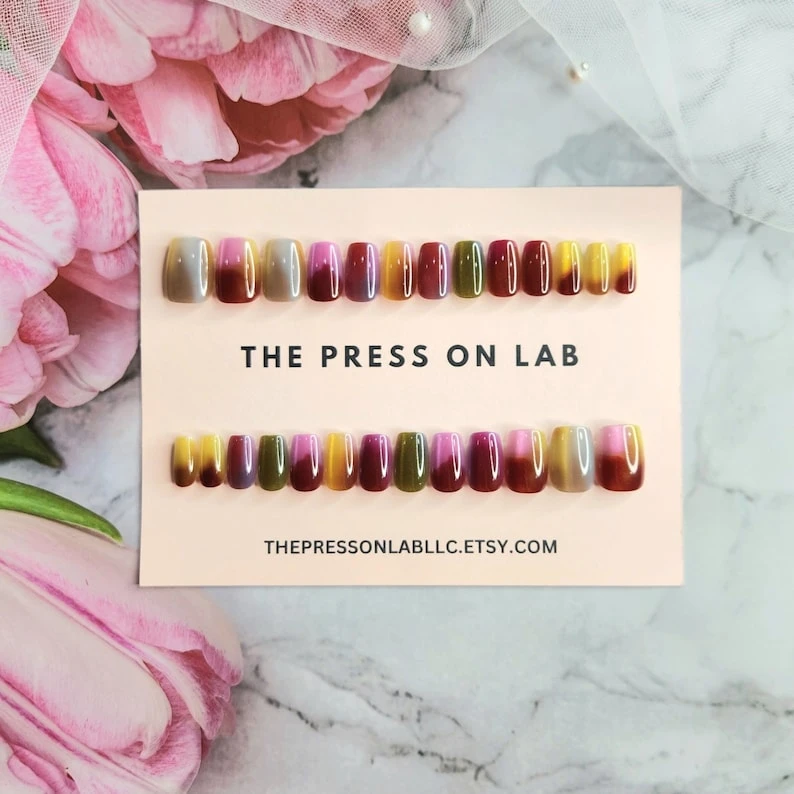 Ongles à pression œil de chat colorés, faux ongles magnétiques courts et réfléchissants