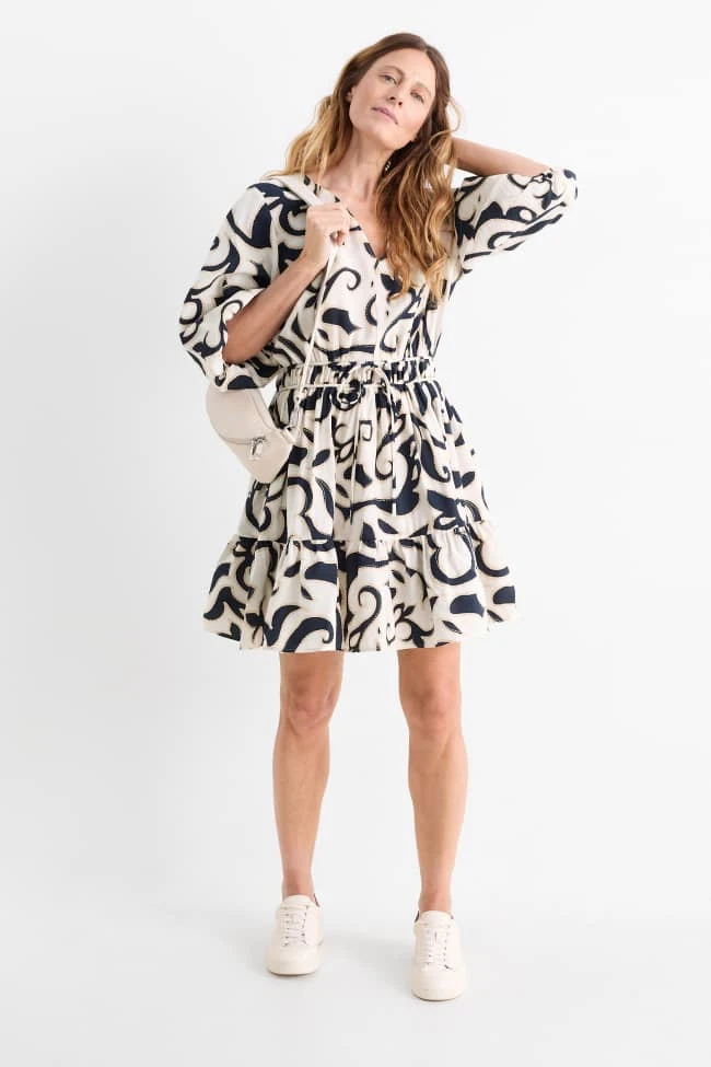 Robe à encolure en V - à motif