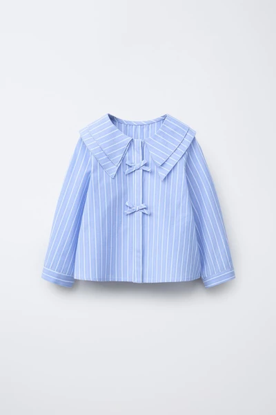 CHEMISE À RAYURES AVEC PETITS NŒUDS