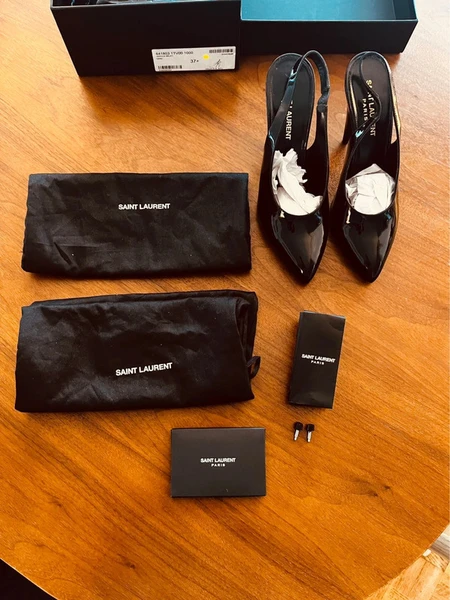 Escarpins Venus YSL