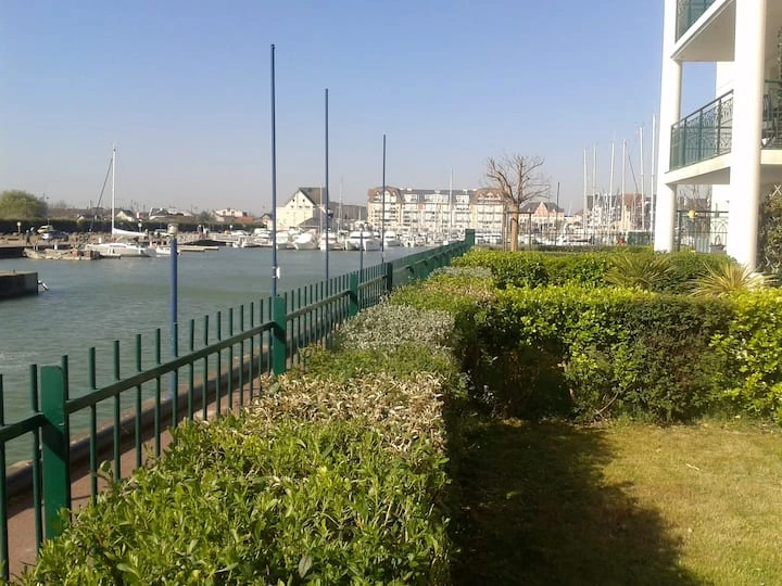 Appartement en résidence · Dives-sur-Mer · ★4,81 · 1 chambre · 5 lits · 1 salle de bain