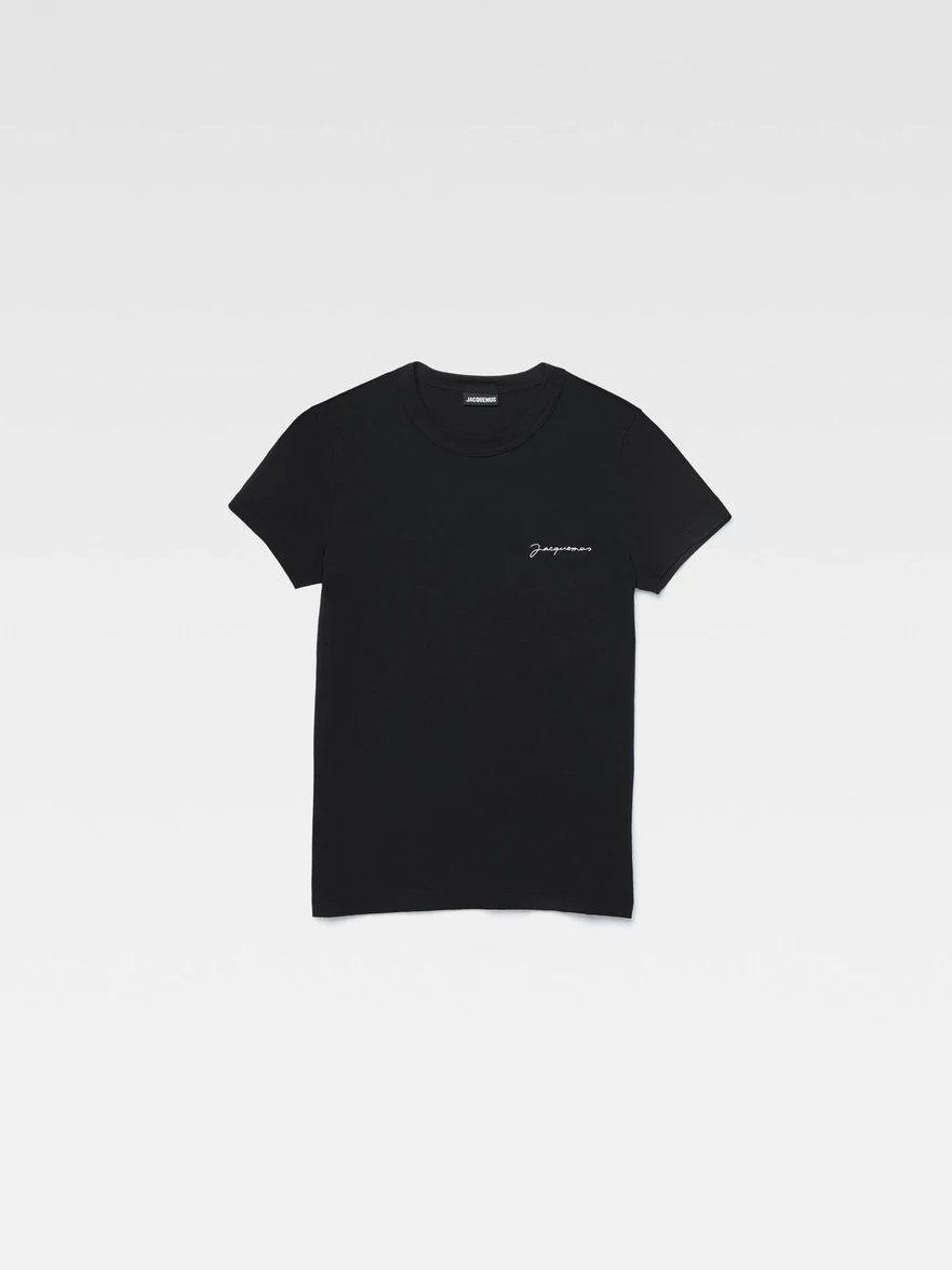 Le sweatshirt brodé