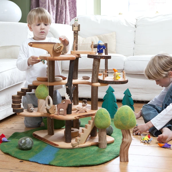 MAISON DES ELFES EN BOIS NATUREL