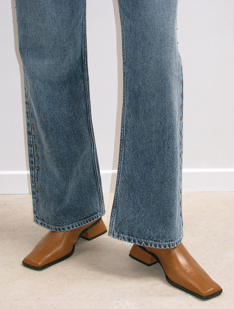 DELTA-Light brown long-tip ankle boots