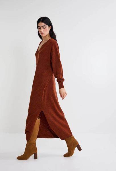 Robe longue col v en laine