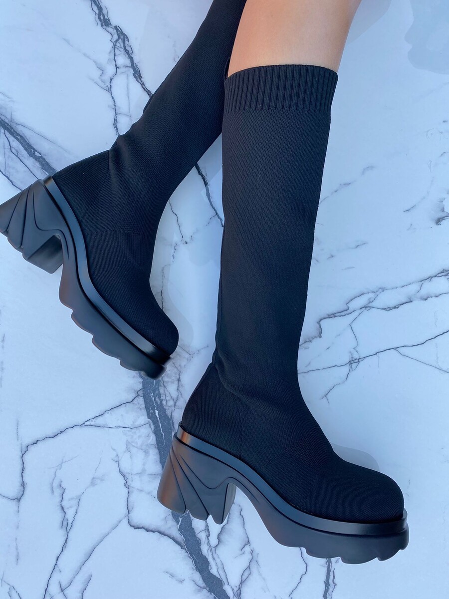 Bottes noires à enfiler à talons