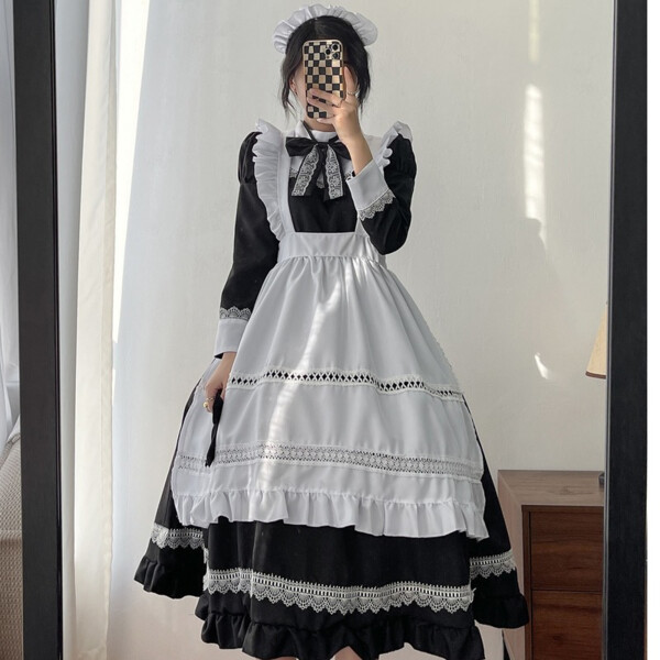 Cosplay Maid