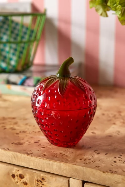 Strawberry 4 oz Scented Candle