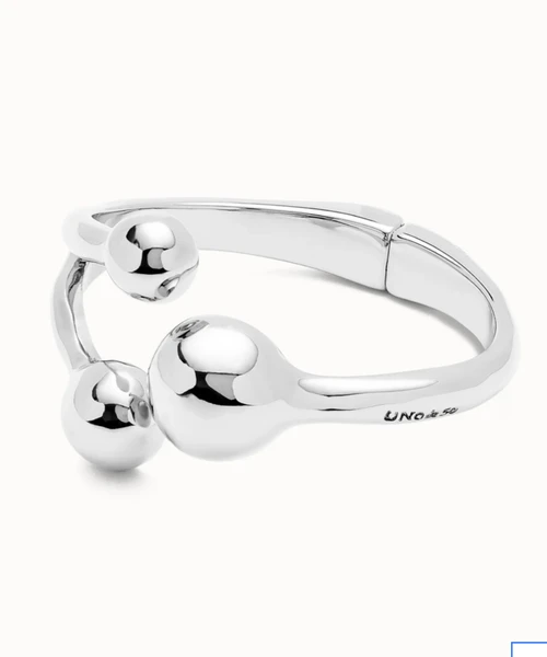 Bracelet rigide avec trois boules plaquées argent